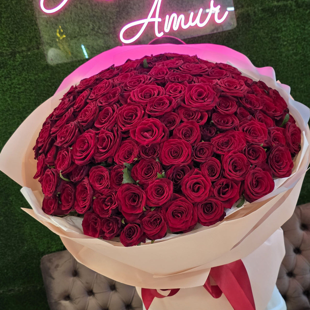 101 червона троянда «Багряна симфонія»