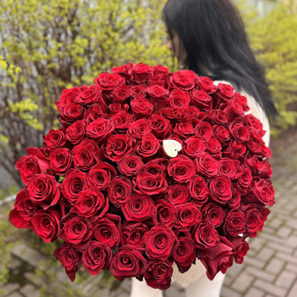 Букет 101 червона троянда Вогонь кохання