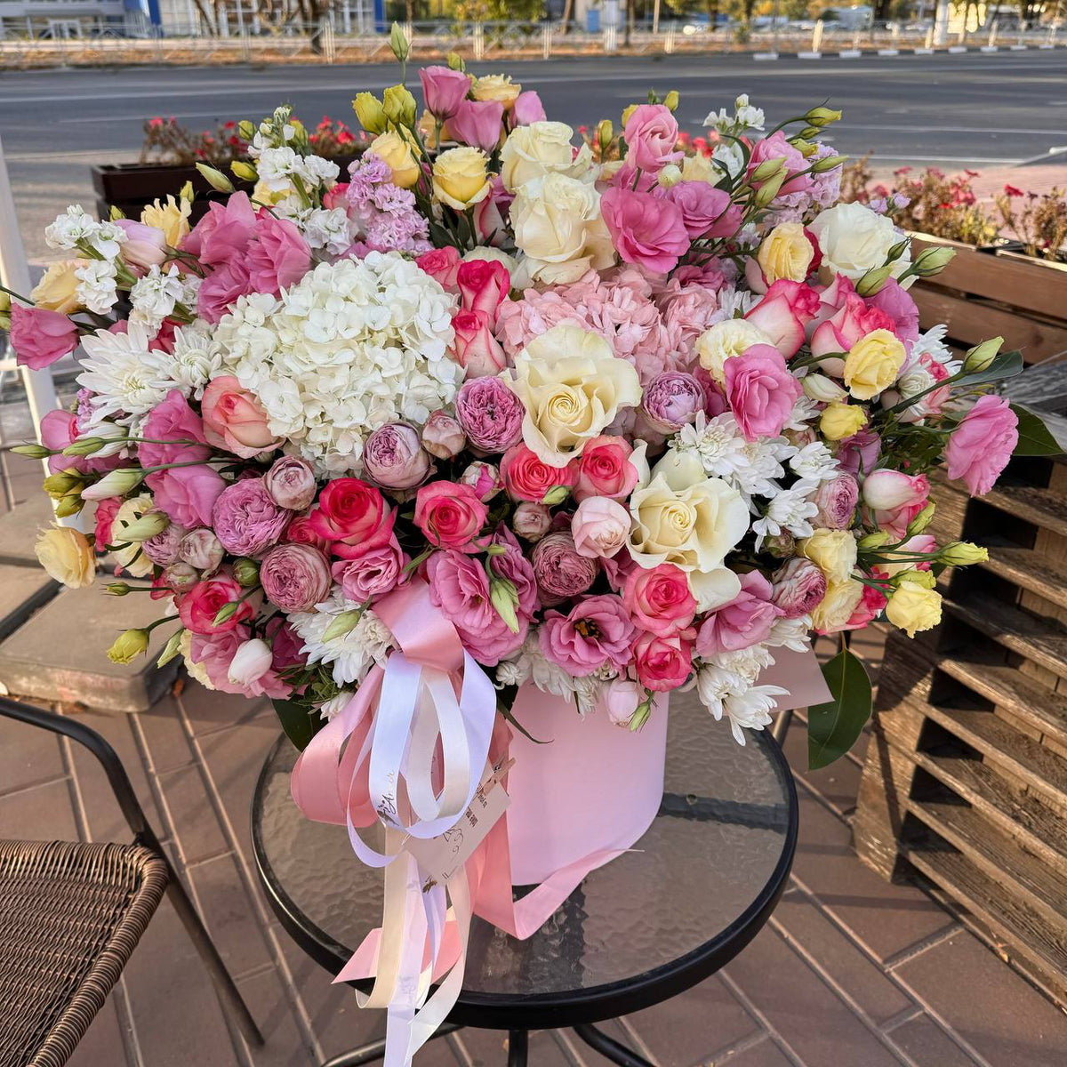 Квіти в коробці «Витончений Прованс»