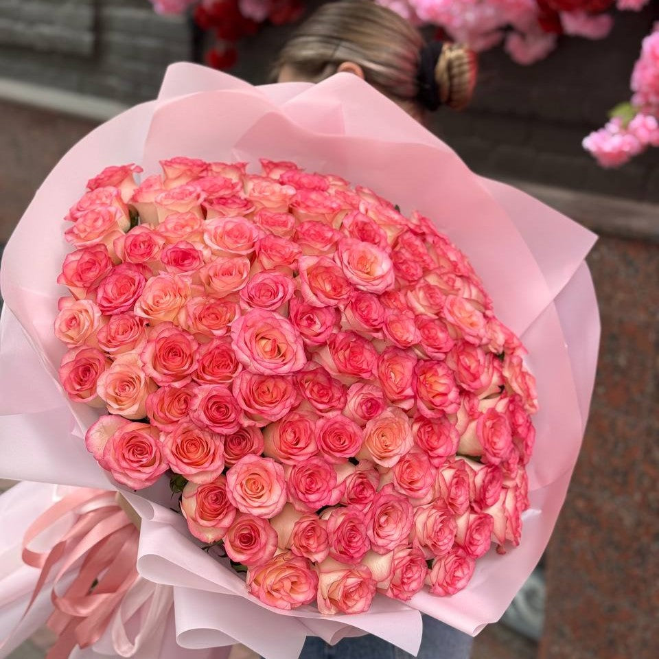 101   троянда «Рожевий Захід» – розкішний моно букет