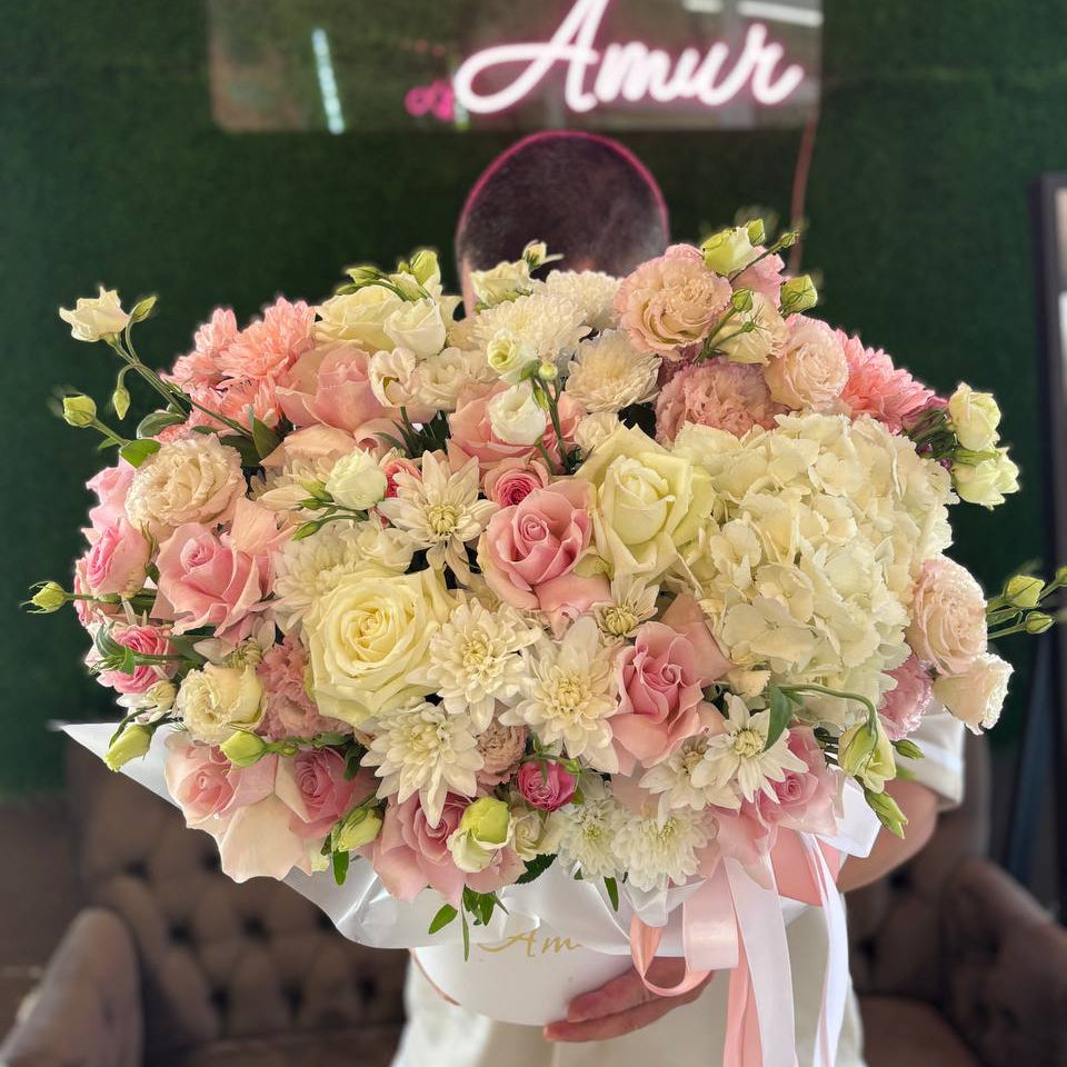 Квіти в коробці «Перламутрова Рапсодія»